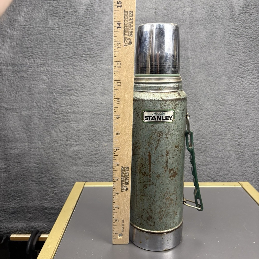 Vintage Stanley‎ Thermo A-944DH Quart Vacuum Bottle - Picture 8 of 9